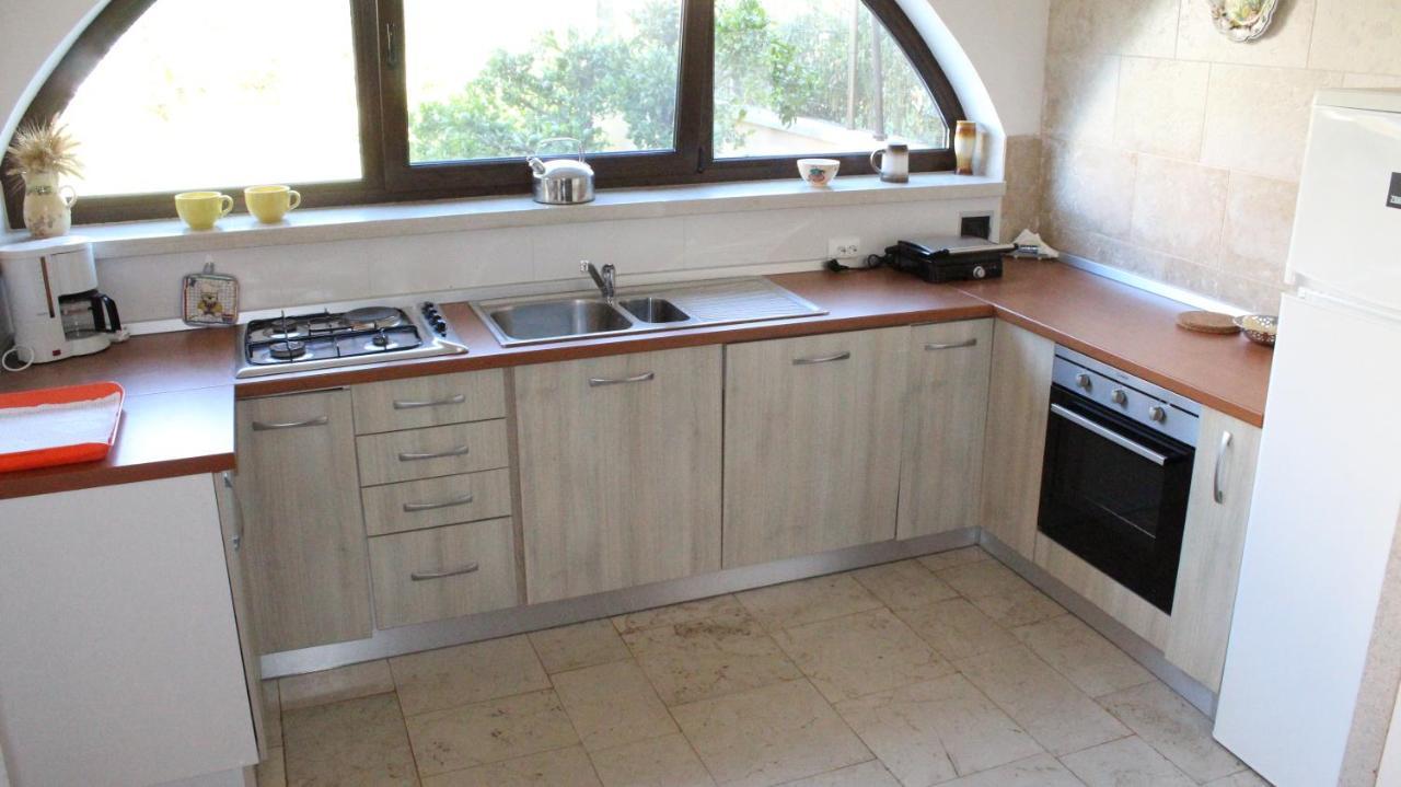 Apartman 100M2, Full Opremljen, Privatni Parking. Pula Ngoại thất bức ảnh